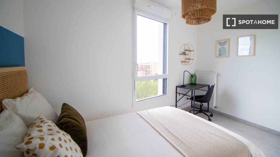 Double room Lyon, 5 beds — photo 10