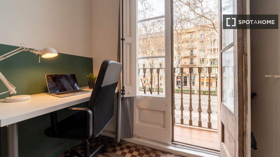 Double room Barcelona, 9 beds, 200m² — photo 10