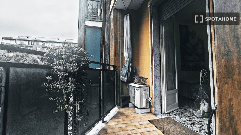 Double room Milan, 2 beds, 75m² — photo 9