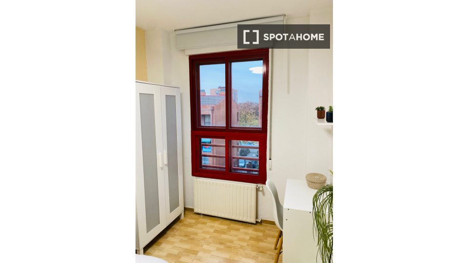 Chambre double Madrid, 5 chambres — photo 14