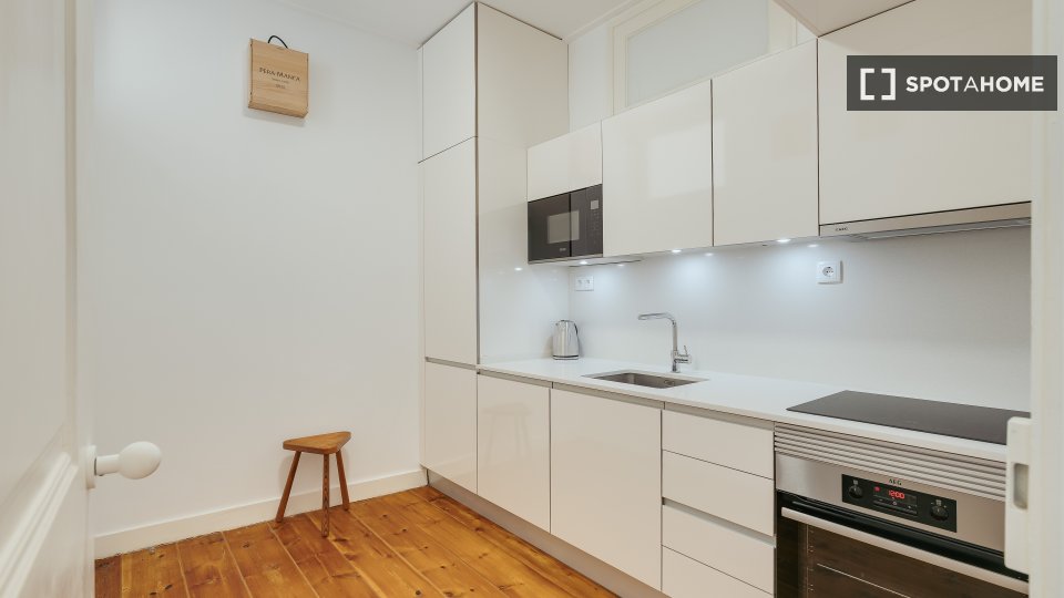 Apartment Lisbon, 1 bed, 70m² — photo 7