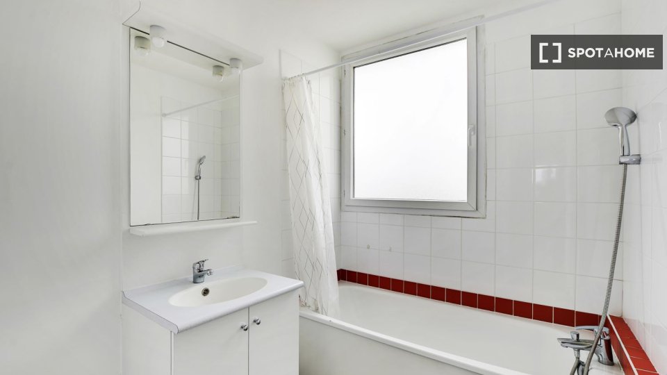 Double room Paris, 4 beds — photo 34