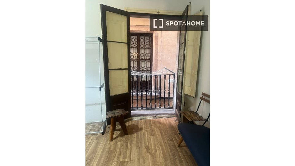 Double room Barcelona, 3 beds, 150m² — photo 35