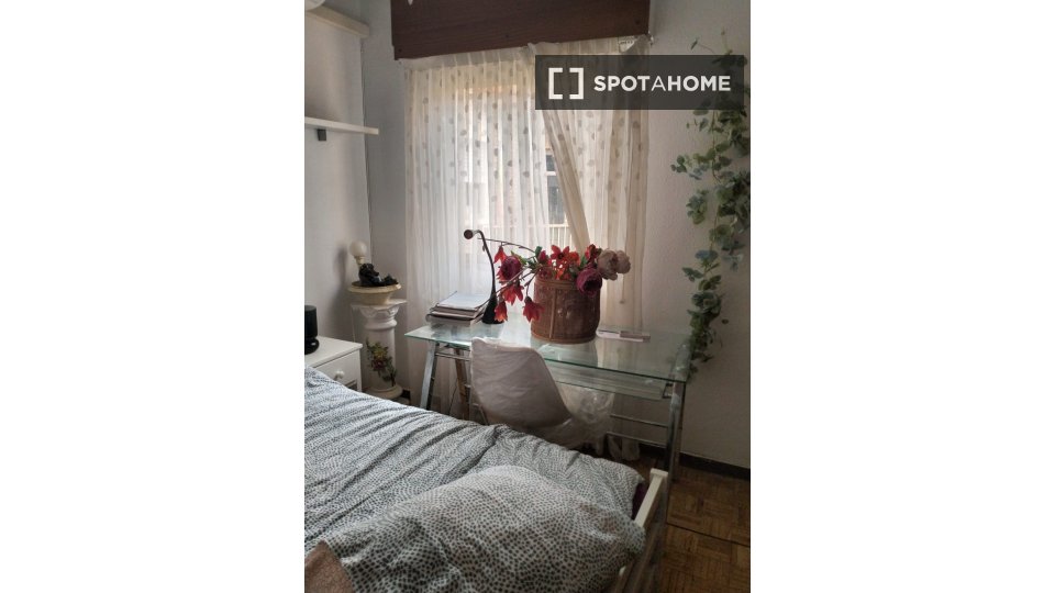 Double room Madrid, 4 beds — photo 28