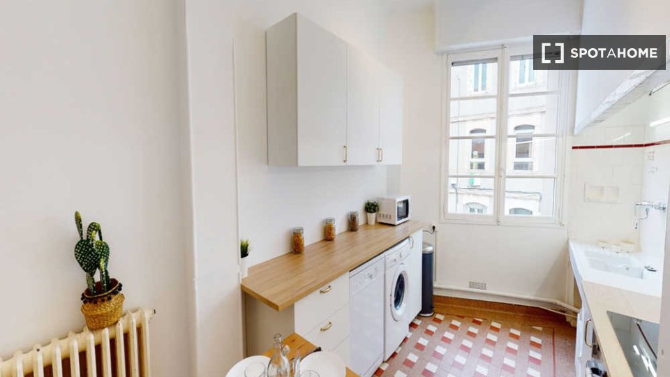Double room Toulouse, 5 beds, 100m² — photo 1