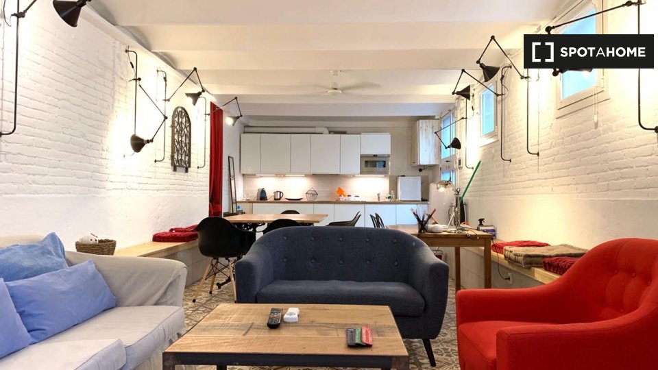 Apartment Barcelona, 1 bed — photo 2