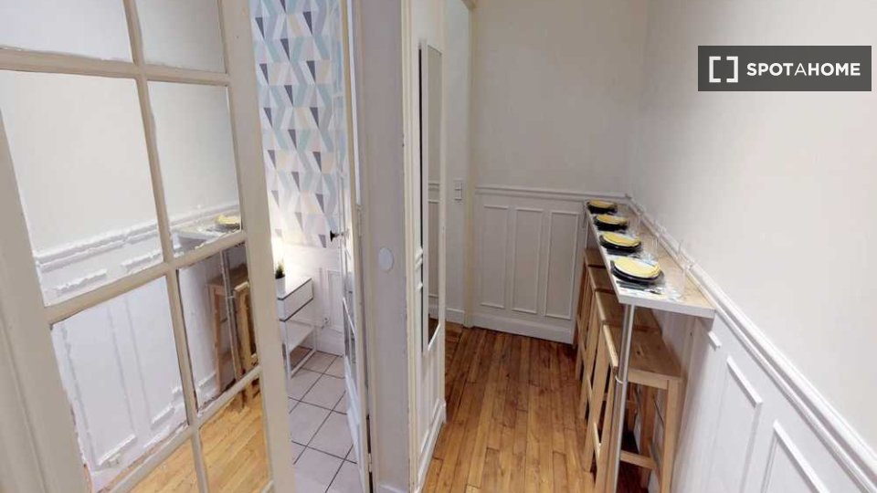 Double room Paris, 4 beds, 90m² — photo 1