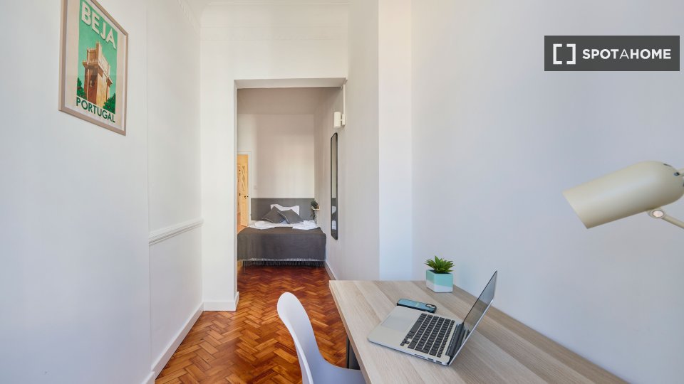 Double room Lisbon, 7 beds — photo 3