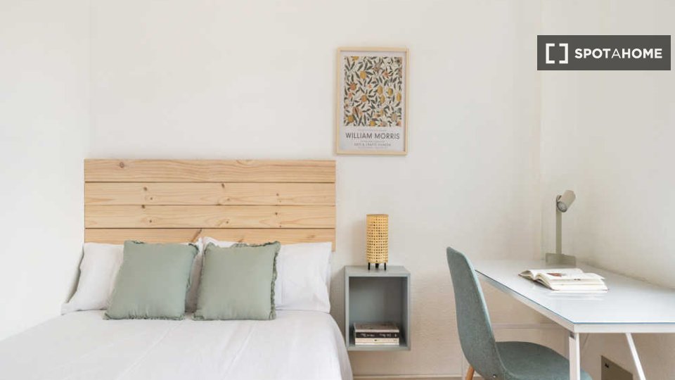 Habitación en piso compartido de 10 habitaciones en alquiler en Atalaya