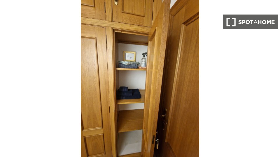 Double room Valencia, 5 beds, 160m² — photo 34