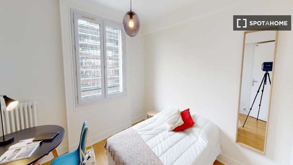 Double room Paris, 4 beds, 90m² — photo 15