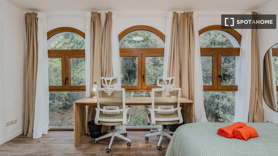 Double room Barcelona, 6 beds, 227m² — photo 54