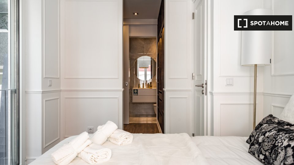 Apartment Lisbon, 2 beds — photo 10