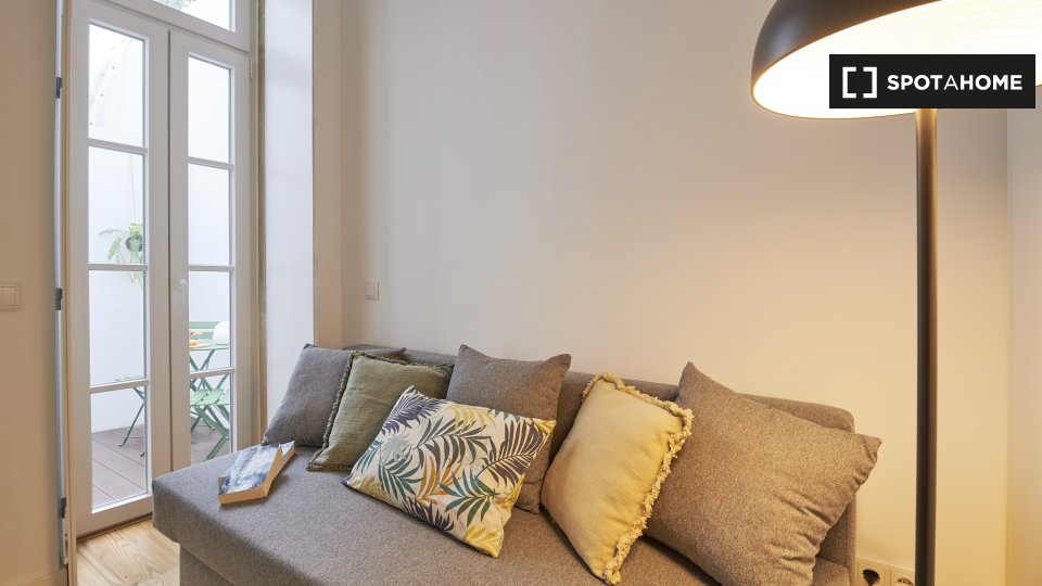 Apartment Lisbon, 1 bed, 70m² — photo 4