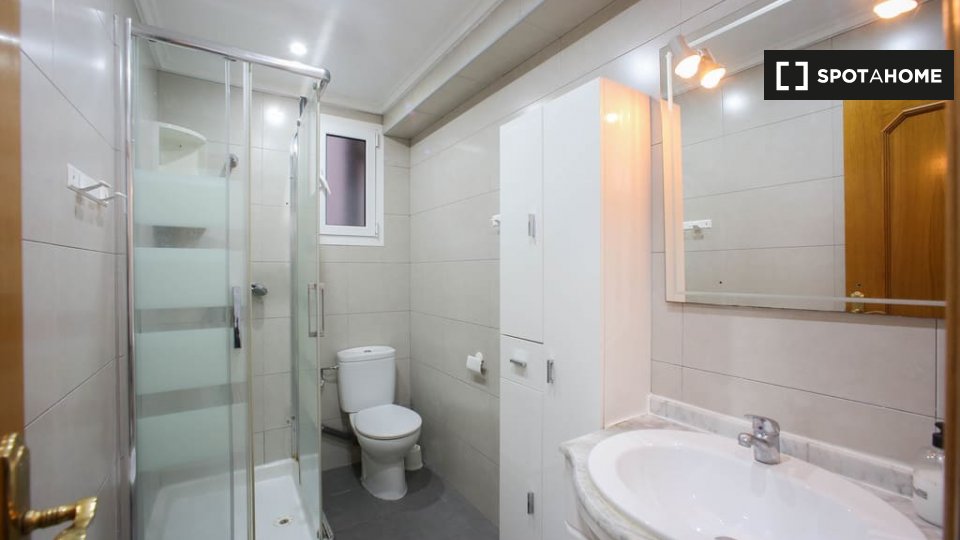 Double room Valencia, 4 beds, 100m² — photo 6