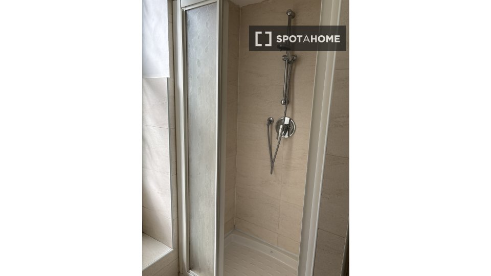 Apartment Milan, 1 bed, 47m² — photo 2