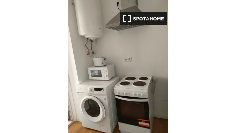 Apartment mono Lisbon, 62m² — photo 12