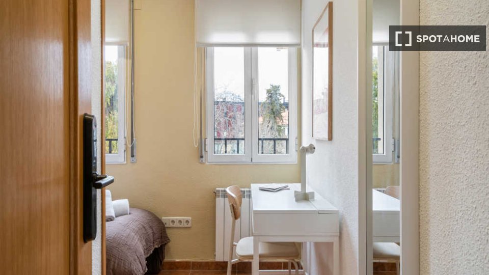 Chambre double Madrid, 34 chambres — photo 16