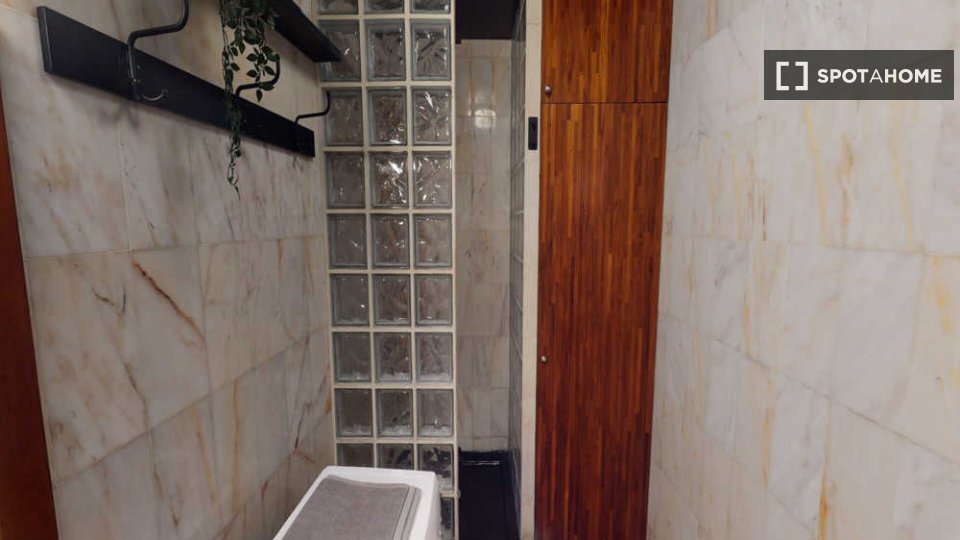 Double room Paris, 8 beds, 150m² — photo 14