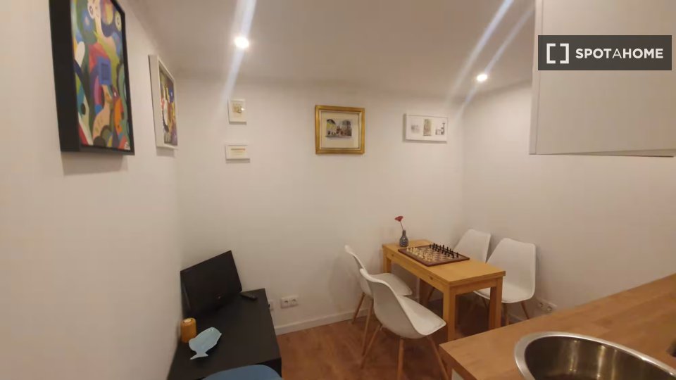 Apartment Lisbon, 3 beds — photo 7