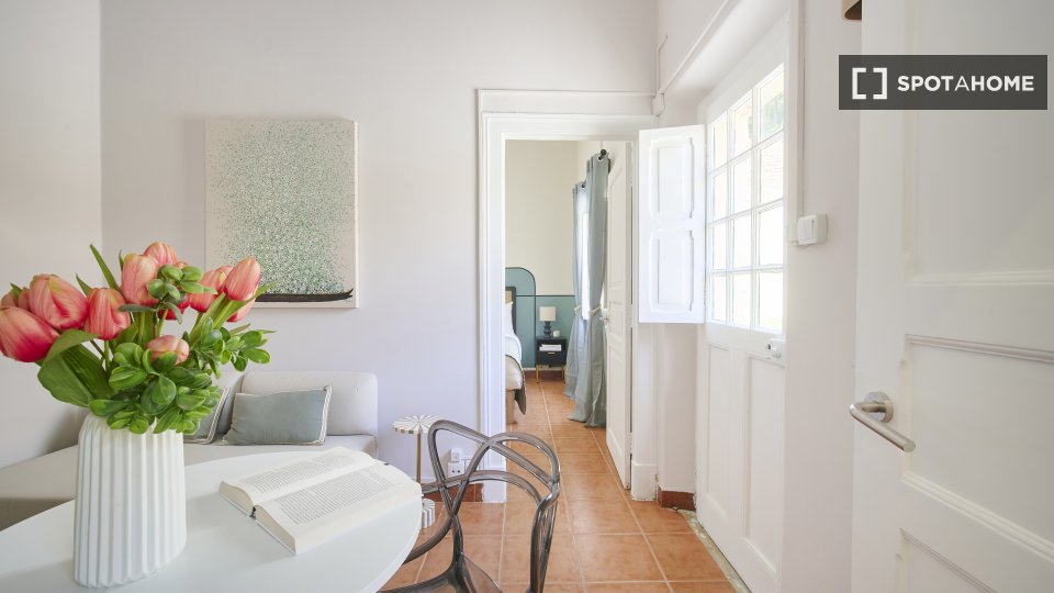 Apartment Lisbon, 1 bed — photo 3