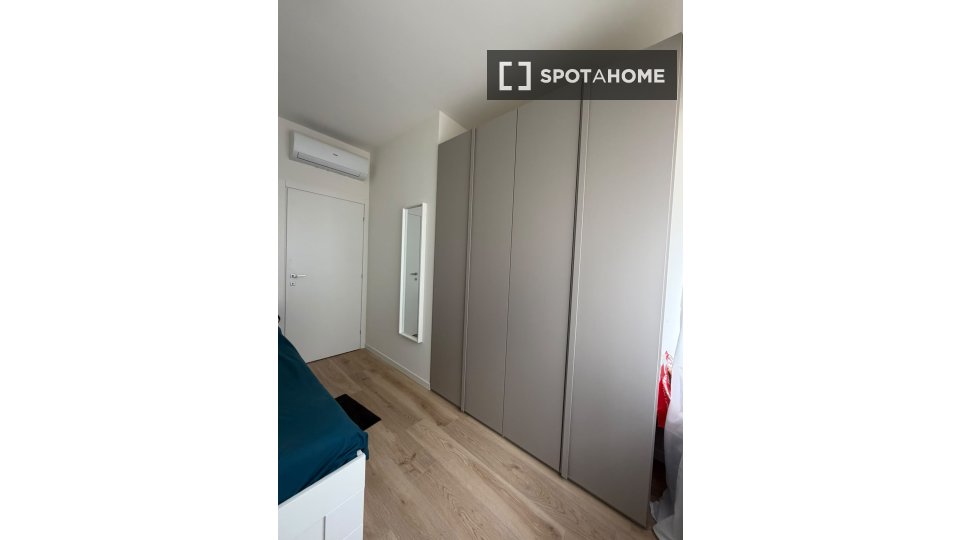 Double room Milan, 1 bed, 80m² — photo 6