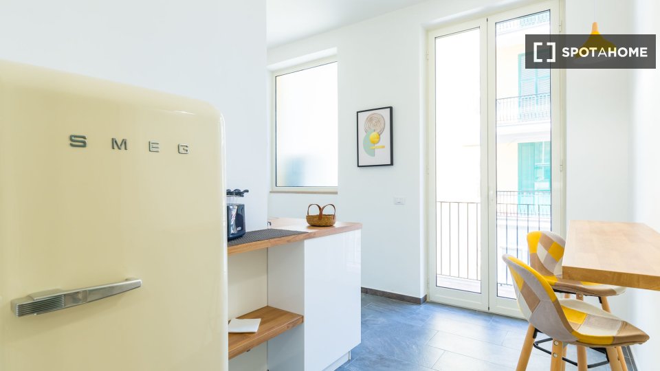 Apartment Naples, 1 bed, 71m² — photo 10