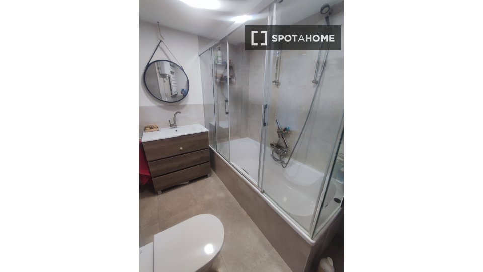 Apartment Valencia, 5 beds, 165m² — photo 2