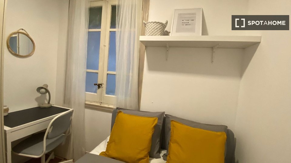 Double room Madrid, 4 beds — photo 26