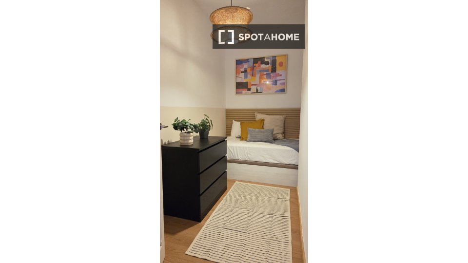 Apartment Barcelona, 3 beds, 70m² — photo 6