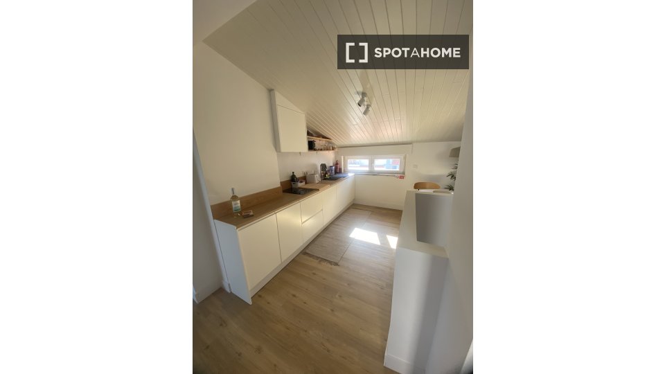 Apartment mono Lisbon, 45m² — photo 14
