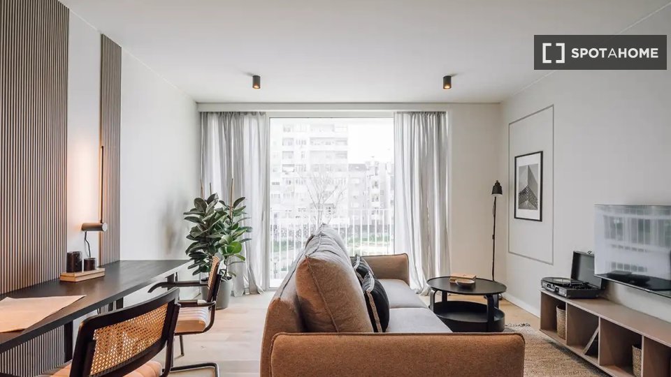 Apartment Lisbon, 2 beds — photo 17
