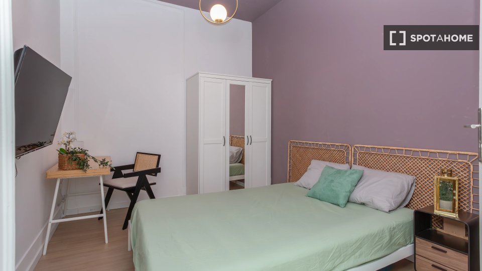 Double room Lisbon, 8 beds — photo 10