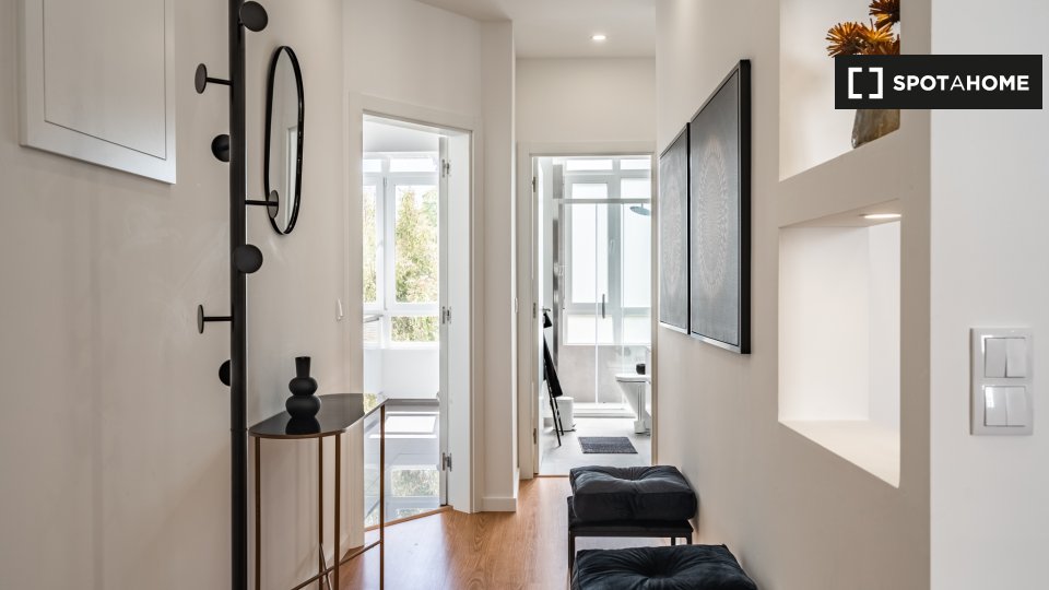 Apartment Lisbon, 2 beds — photo 18