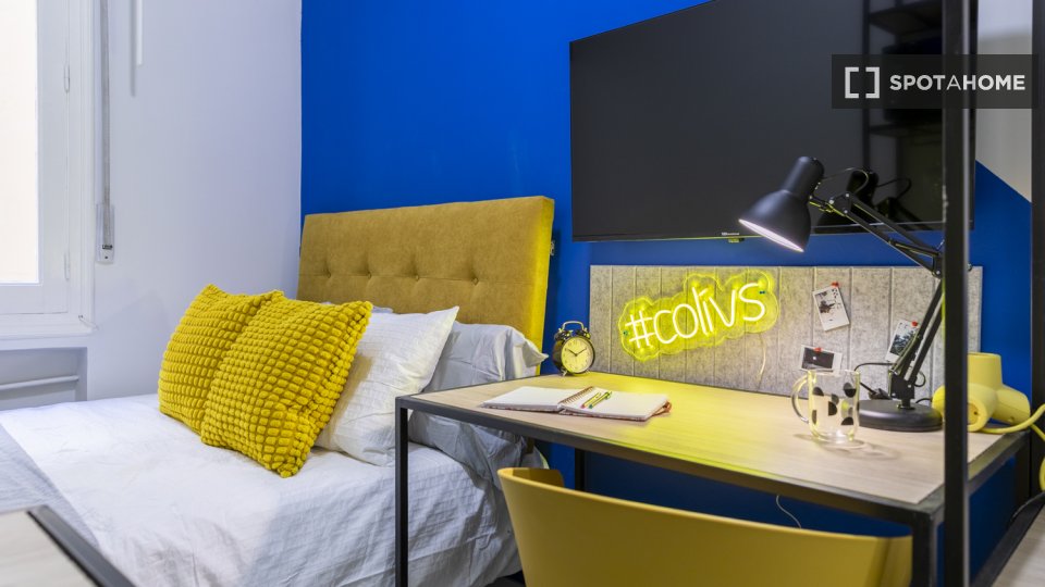 Double room Madrid, 10 beds, 162m² — photo 3