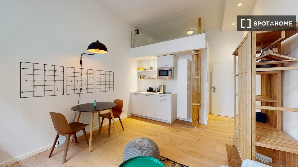 Apartment Berlin, 8 beds — photo 23