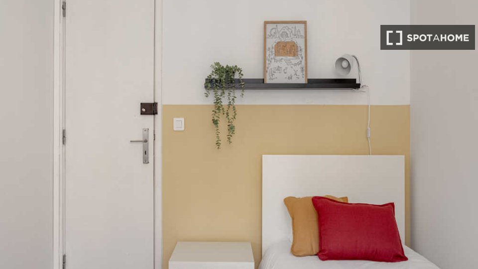 Double room Lisbon, 13 beds, 370m² — photo 22