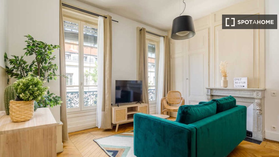Double room Lyon, 4 beds, 120m² — photo 14