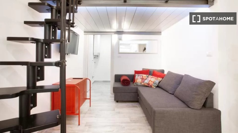 Apartment Turin, 1 bed — photo 1