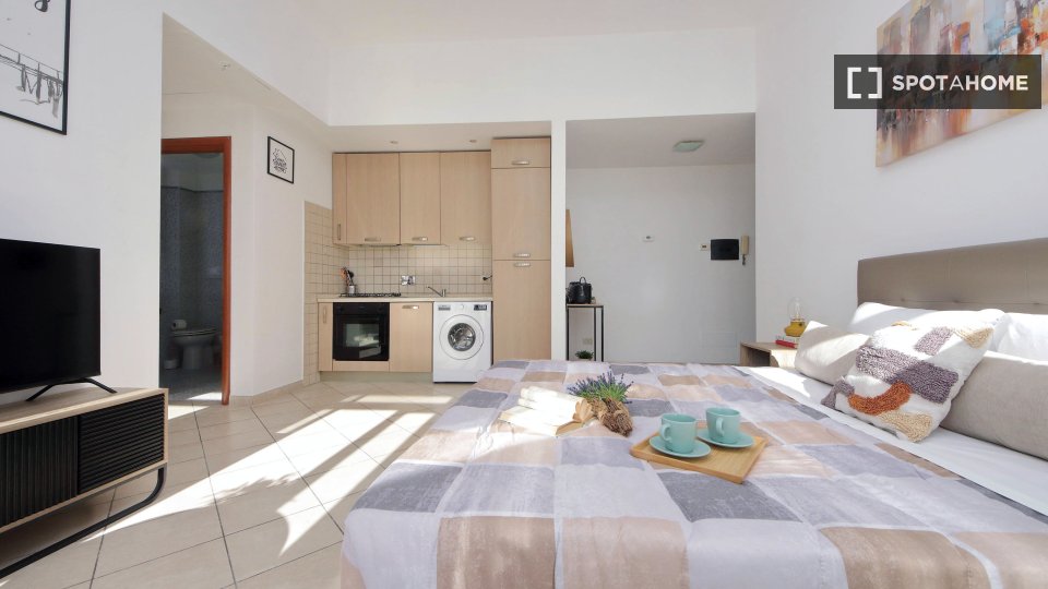 Apartment Rome, 1 bed — photo 4
