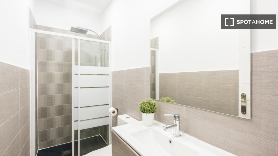 Apartment Madrid, 1 bed, 19m² — photo 11