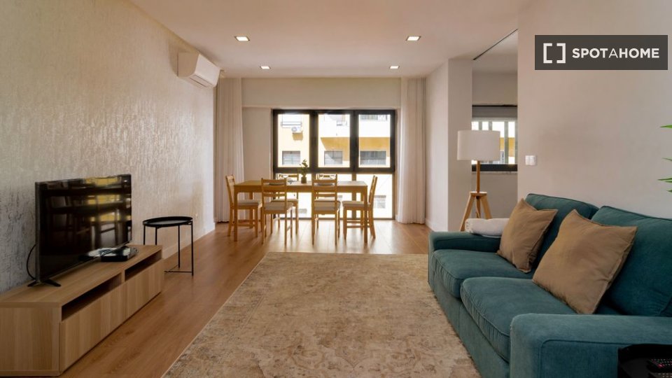 Apartment Lisbon, 3 beds — photo 10