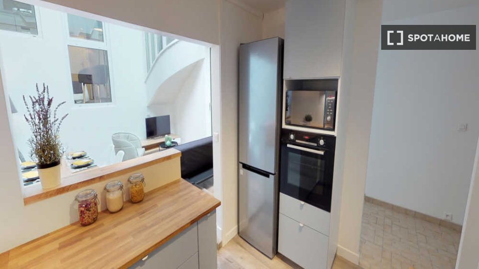 Double room Paris, 5 beds, 140m² — photo 12