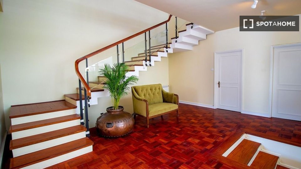 Double room Porto, 10 beds, 500m² — photo 1