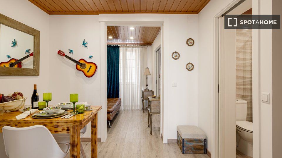 Apartment Lisbon, 1 bed — photo 5