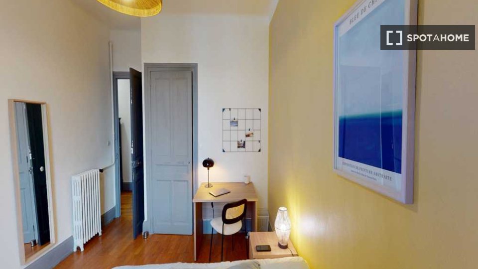 Camera doppia Lione, 5 camere, 120m² — foto 9