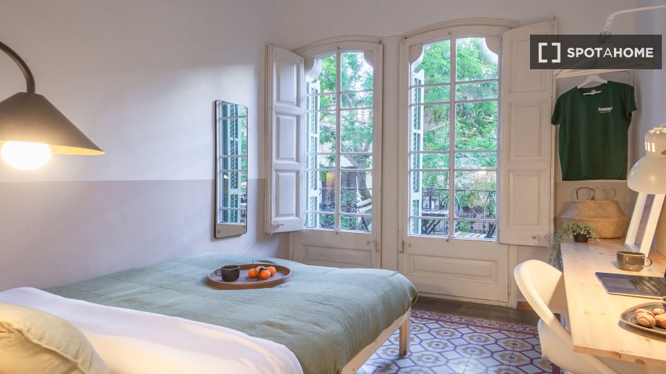 Double room Barcelona, 5 beds, 120m² — photo 16
