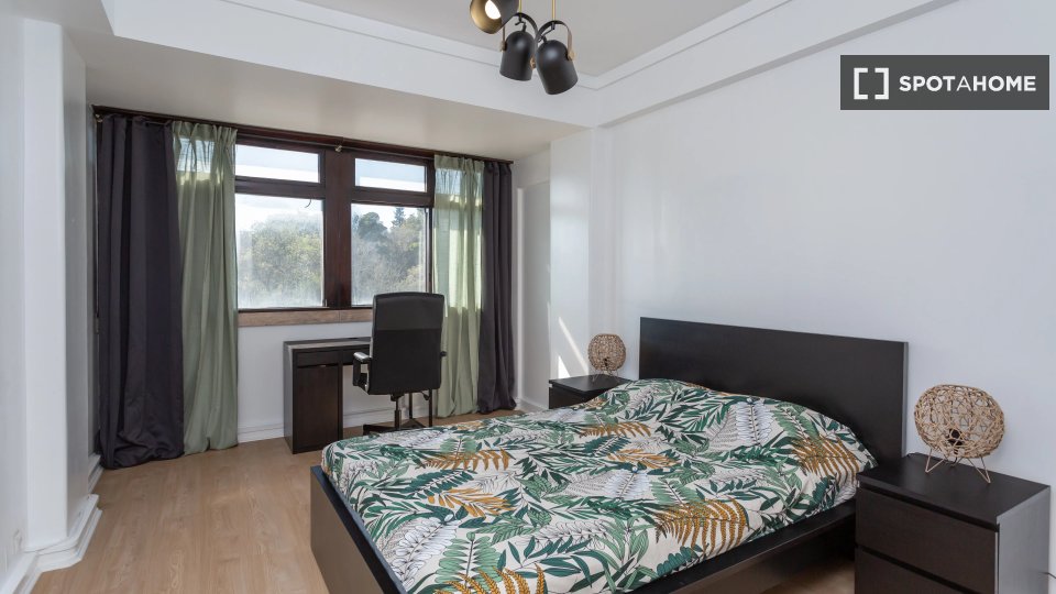 Double room Lisbon, 10 beds — photo 1