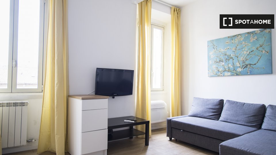Apartment Milan, 1 bed, 50m² — photo 1