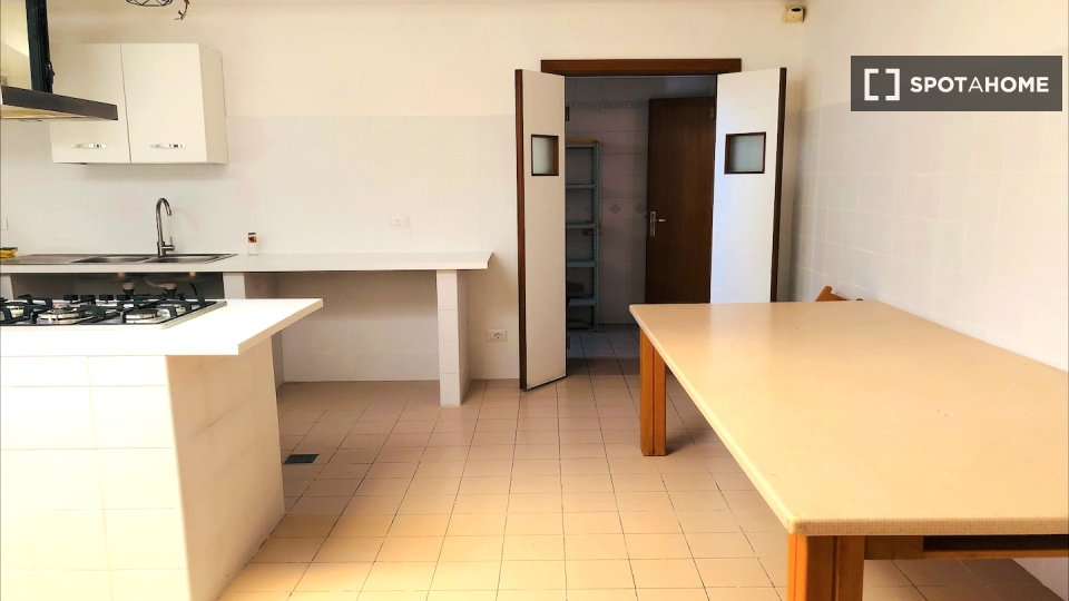 Double room Rome, 33 beds — photo 44